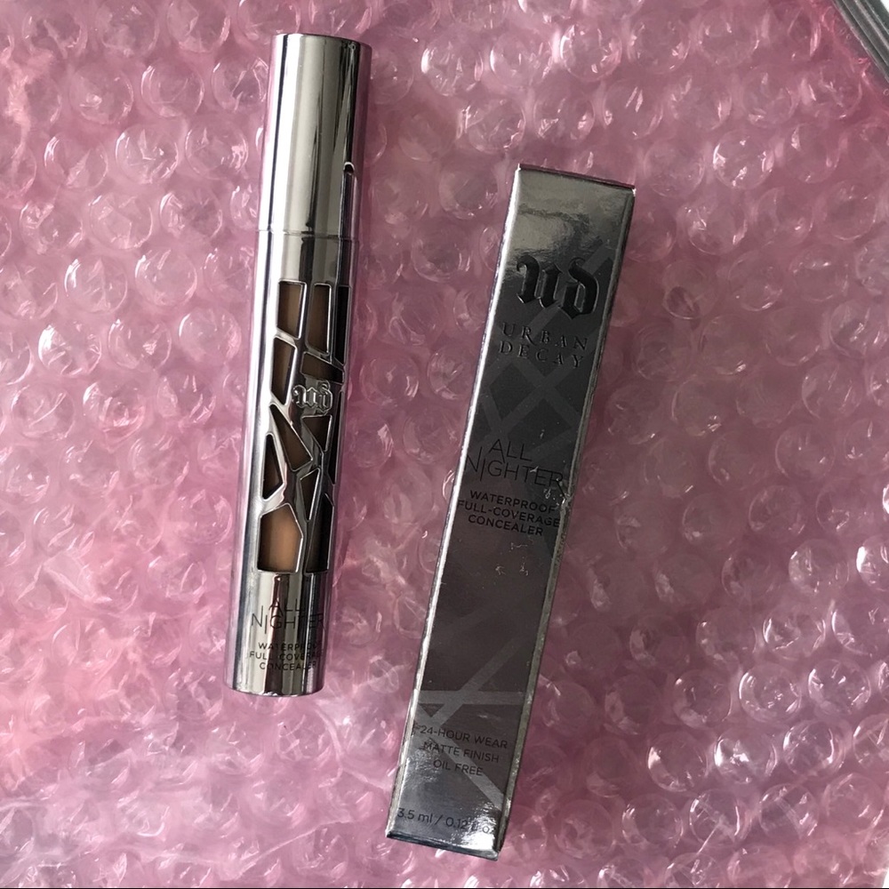 BNIB Urban Decay All Nighter Concealer Dark Neut